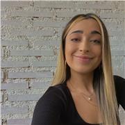 Estudiante universitaria ofrece clases particulares de apoyo en la materia de Inglés